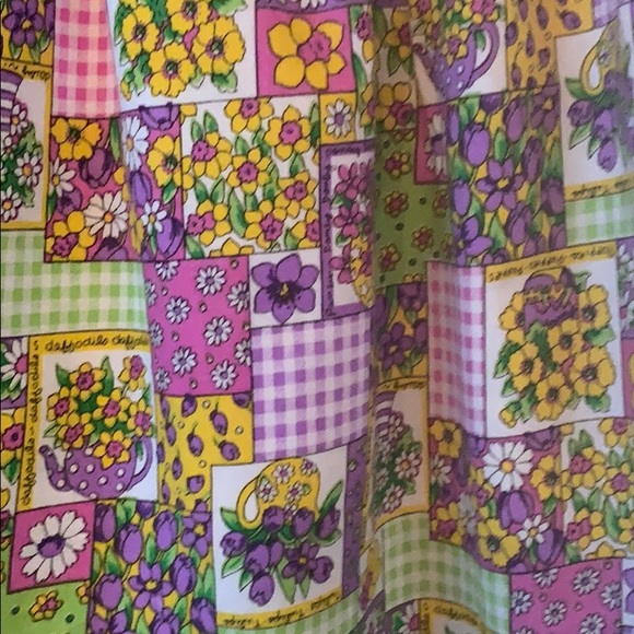 Apple Tree Boutique - Picture 4 of 4